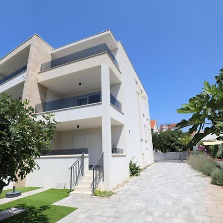 Smil'E Apartments Vodice Extérieur photo