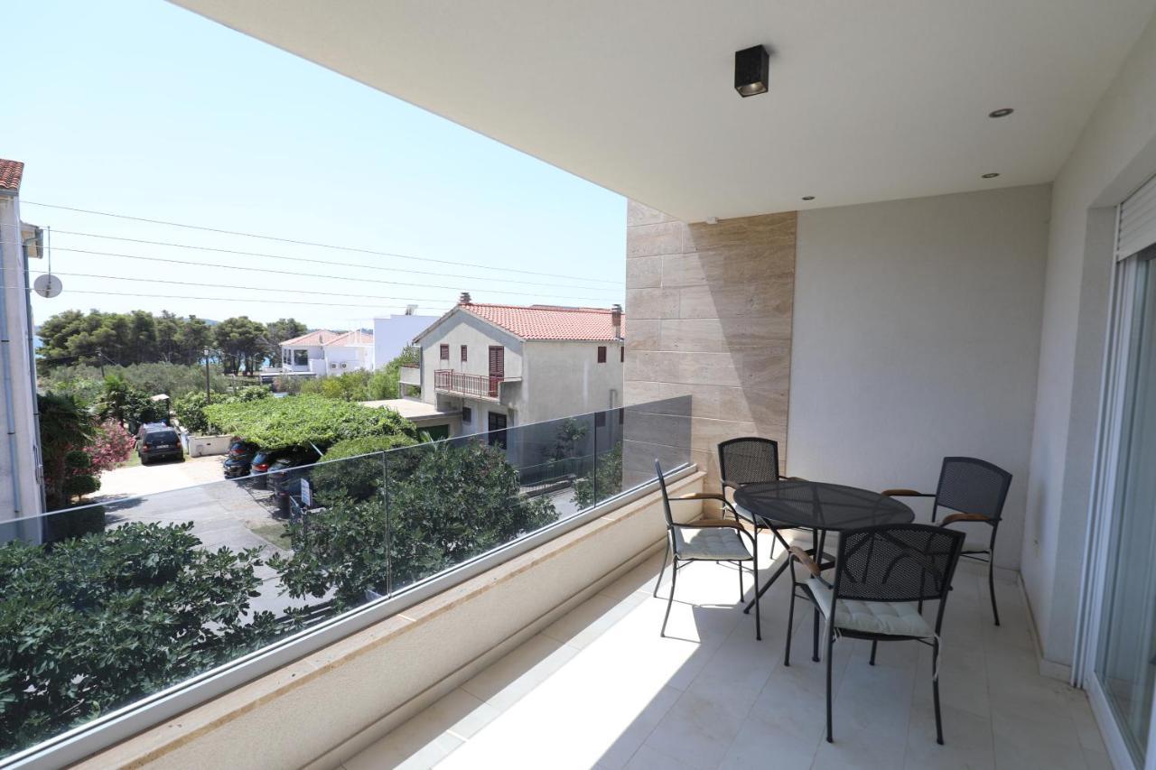 Smil'E Apartments Vodice Extérieur photo