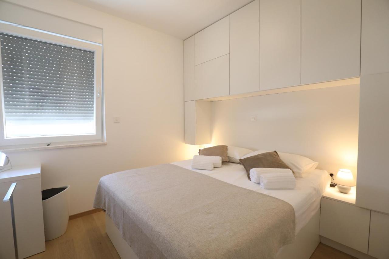 Smil'E Apartments Vodice Extérieur photo